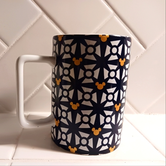 Mickey Mouse Mug Geometric Head Pattern Disney Navy Blue $15 ea - Picture 1 of 3